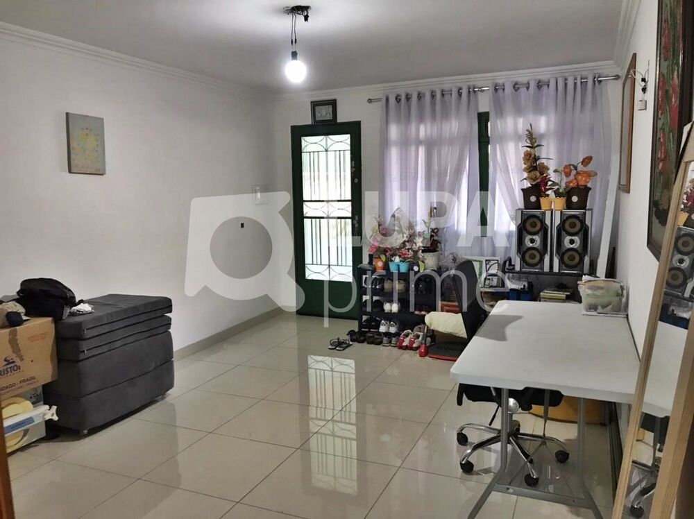 Casa à venda com 3 quartos, 94m² - Foto 1