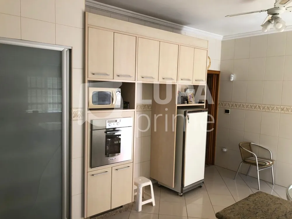 Casa, 2 quartos, 160 m² - Foto 2