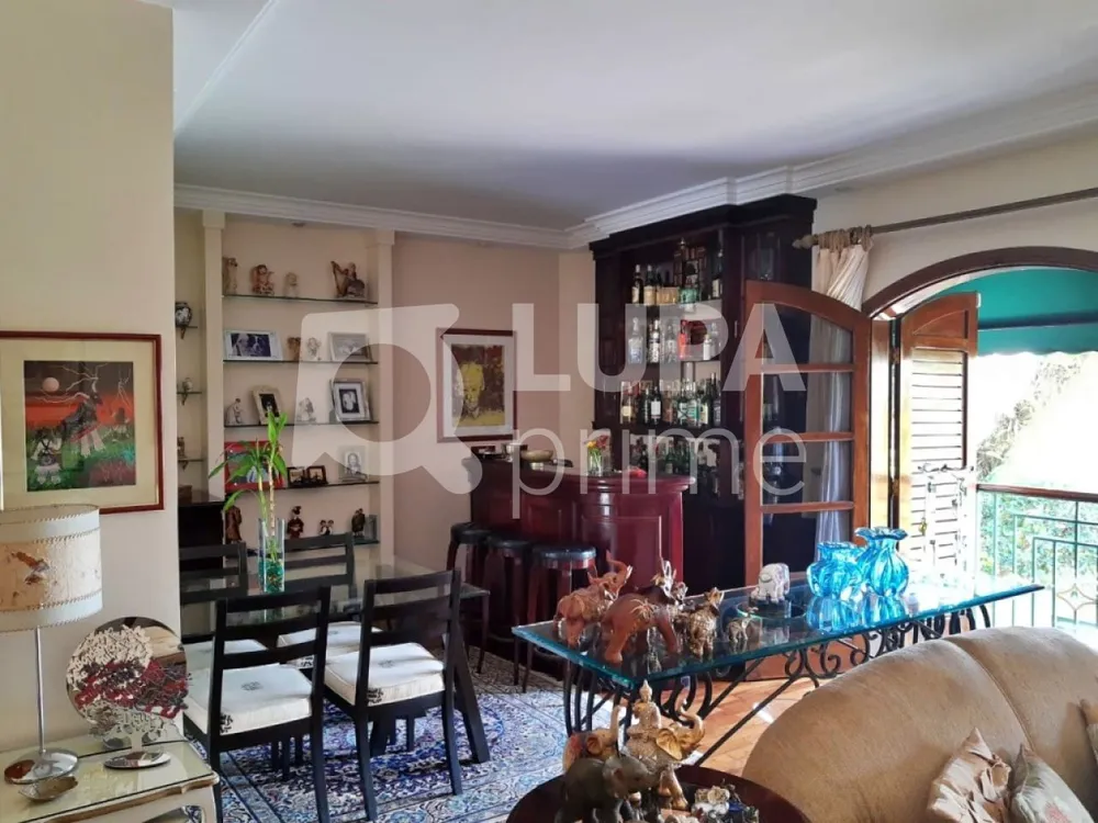 Casa, 3 quartos, 258 m² - Foto 2