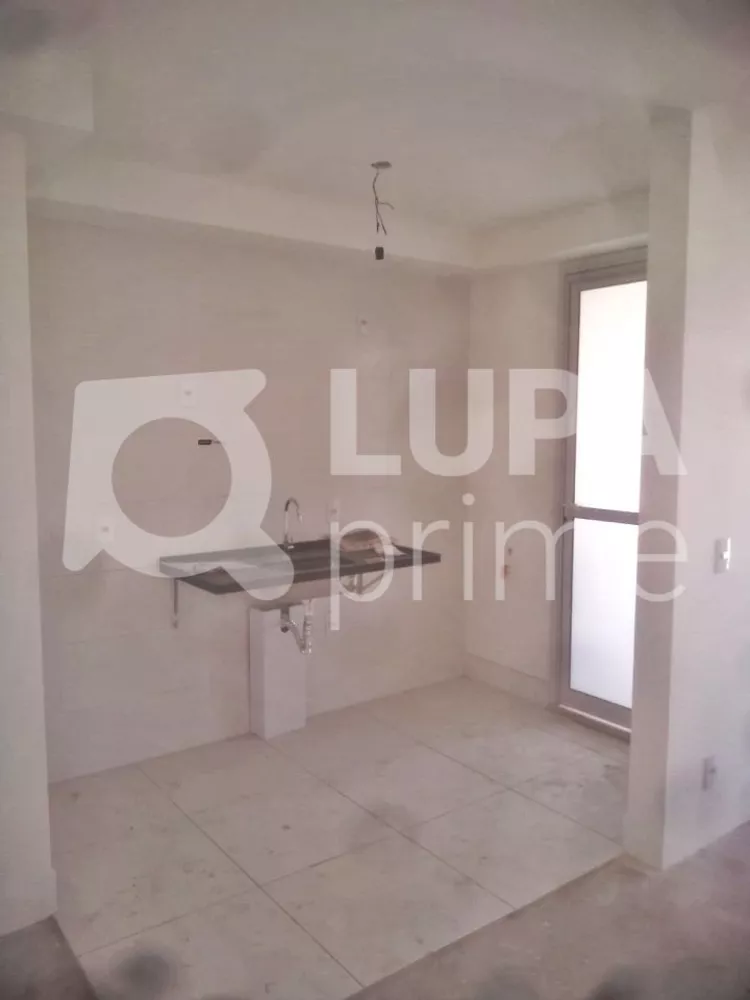 Apartamento à venda com 1 quarto, 60m² - Foto 6