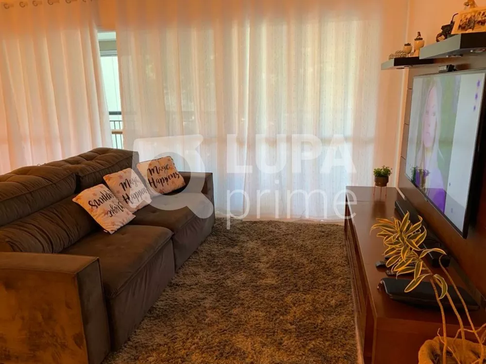 Apartamento à venda com 3 quartos, 118m² - Foto 3