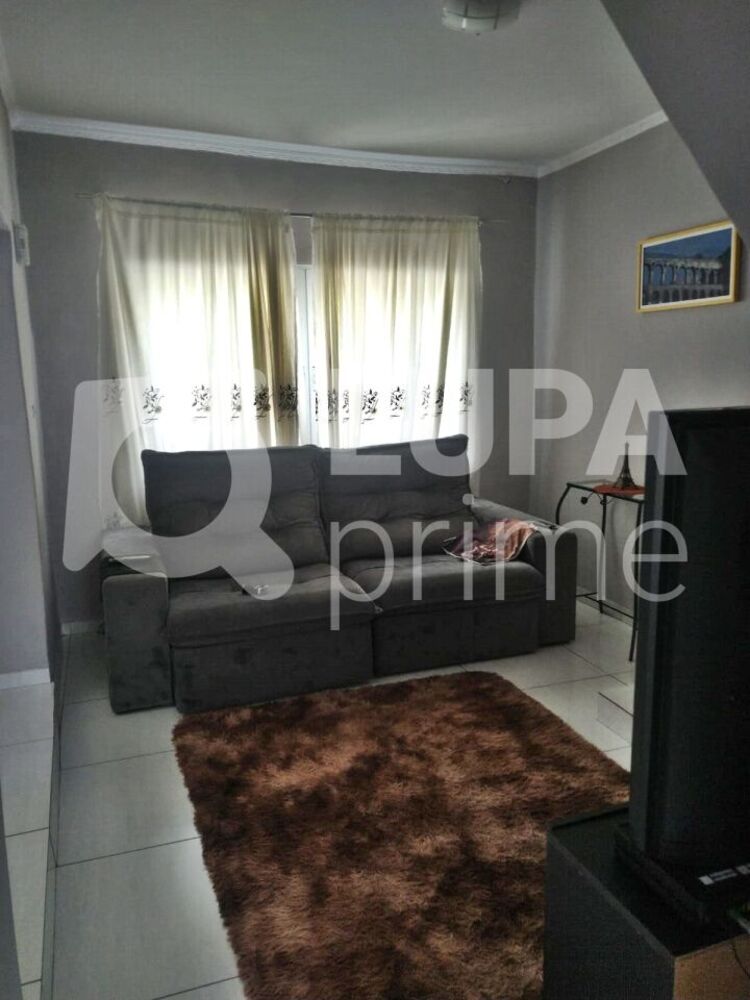 Casa à venda com 3 quartos, 100m² - Foto 2