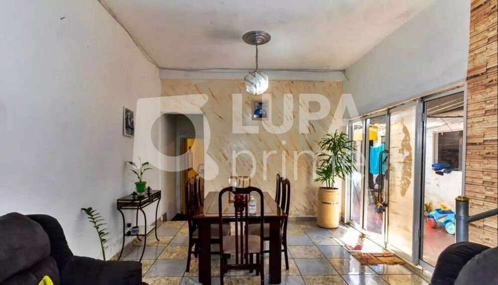 Casa à venda com 8 quartos, 381m² - Foto 8