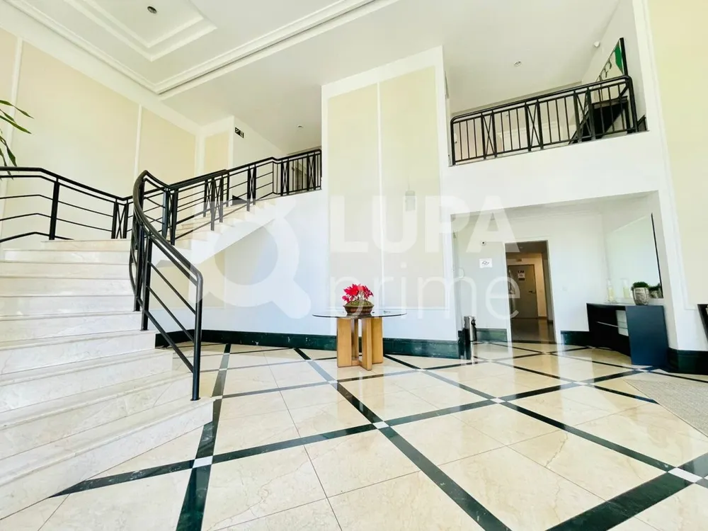 Apartamento, 3 quartos, 215 m² - Foto 1