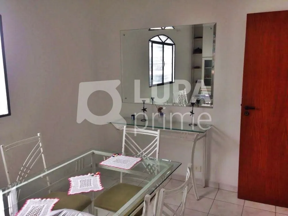 Casa, 3 quartos, 230 m² - Foto 1