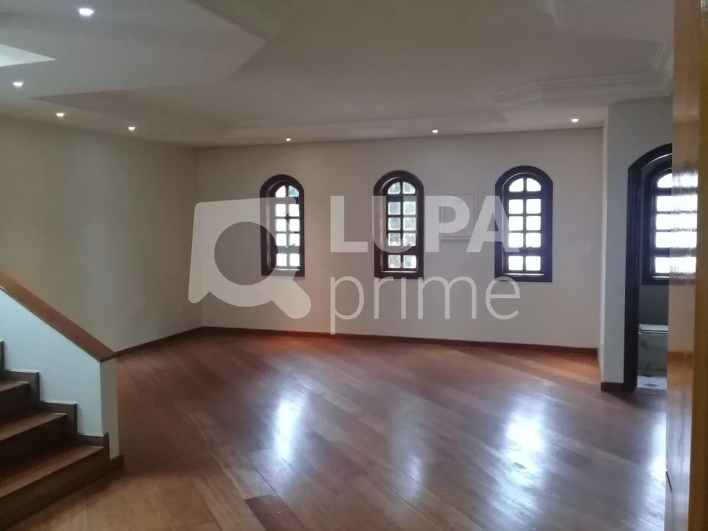 Casa à venda com 4 quartos, 450m² - Foto 2