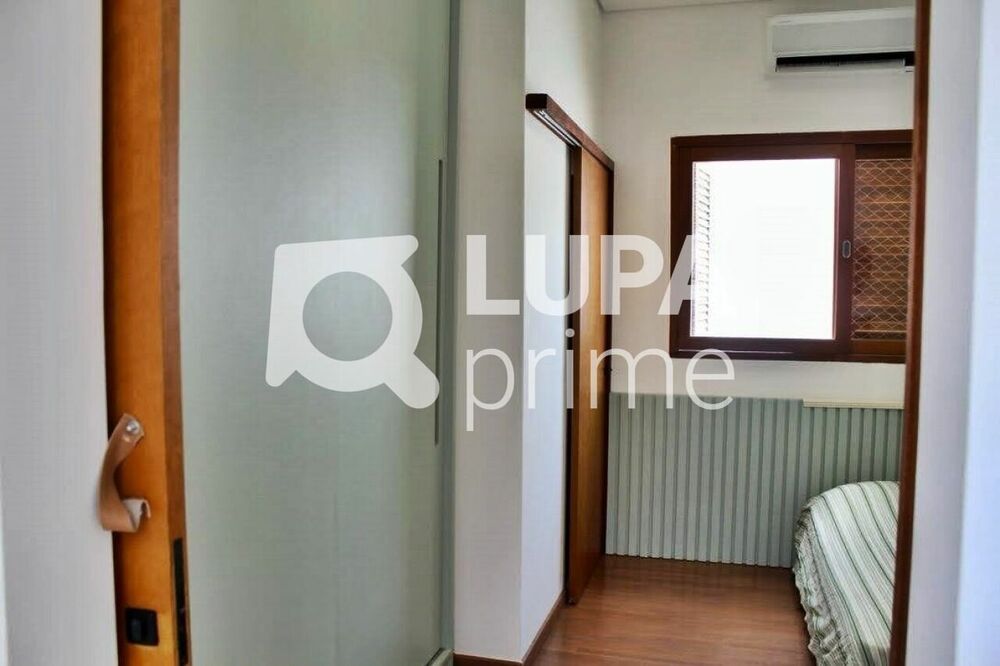 Casa para alugar com 3 quartos, 805m² - Foto 7