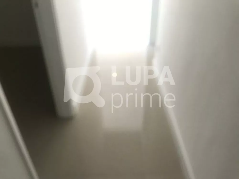 Apartamento à venda com 3 quartos, 84m² - Foto 2