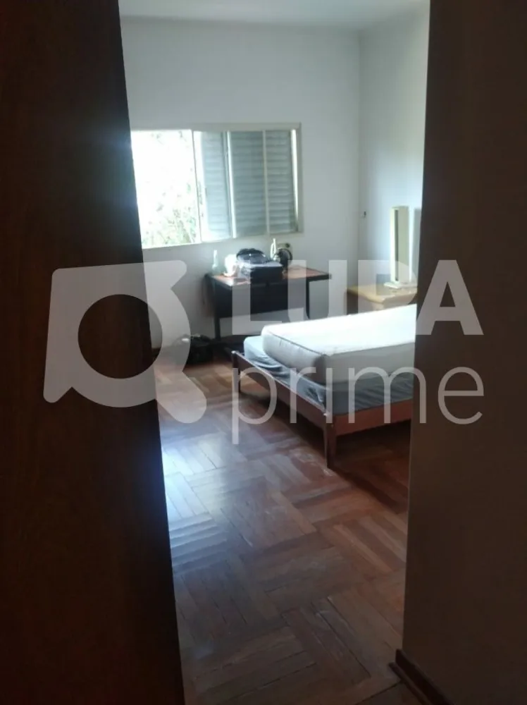 Casa, 3 quartos, 340 m² - Foto 1