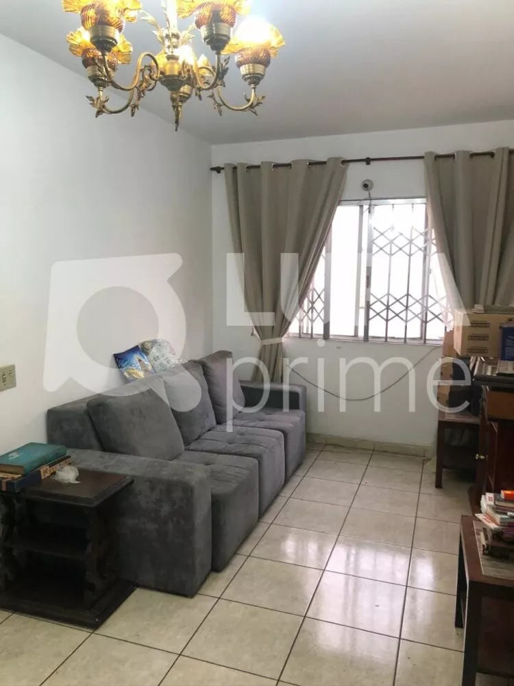 Apartamento à venda com 2 quartos, 79m² - Foto 3