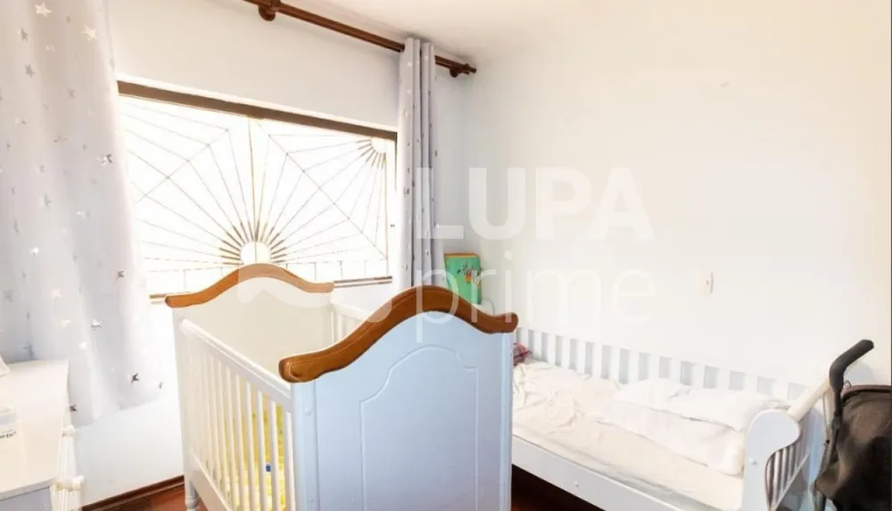 Casa, 3 quartos, 250 m² - Foto 12