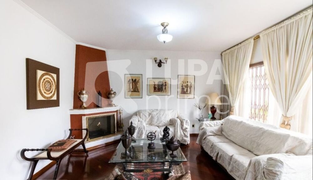 Casa, 3 quartos, 250 m² - Foto 1