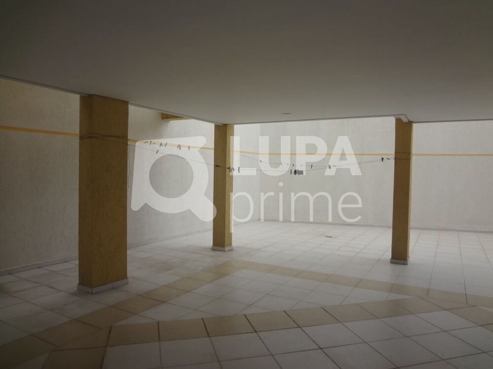 Casa à venda com 3 quartos, 384m² - Foto 6
