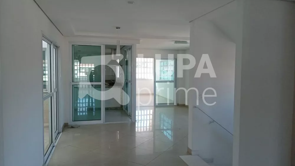 Casa para alugar com 4 quartos, 319m² - Foto 3