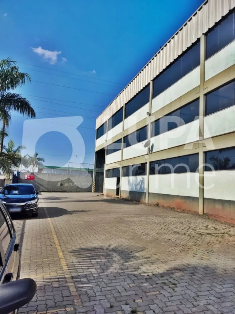 Depósito-Galpão, 5600 m² - Foto 1