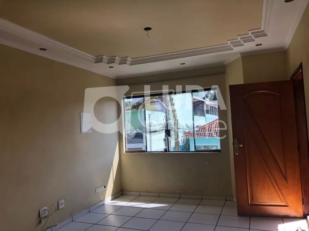 Casa à venda com 3 quartos, 170m² - Foto 4