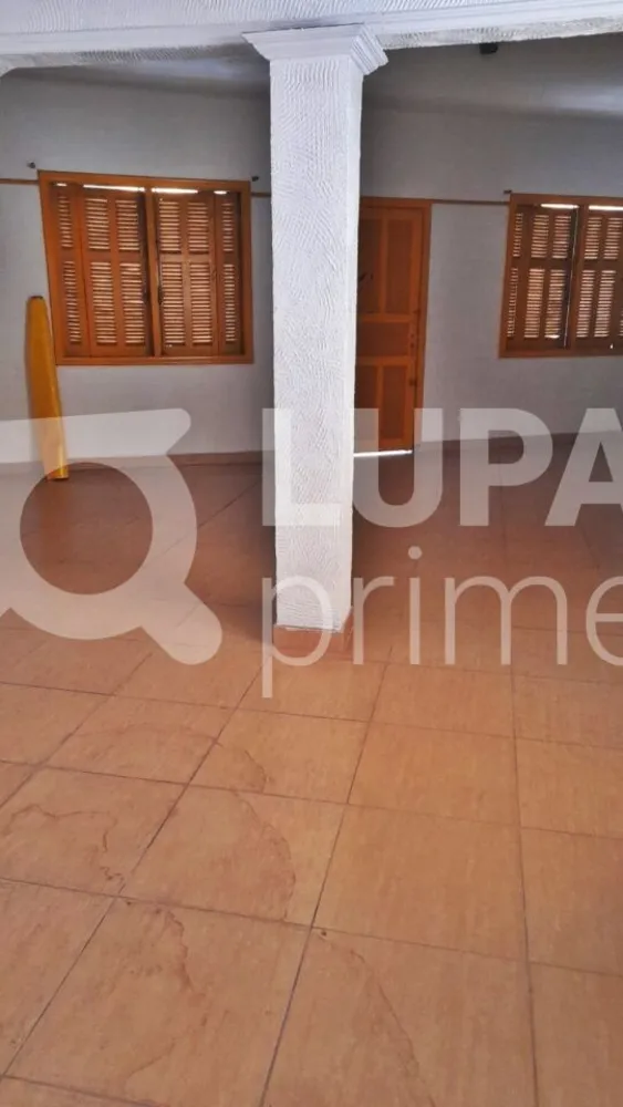 Loja-Salão, 180 m² - Foto 2