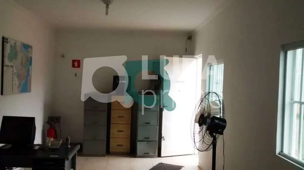 Depósito-Galpão, 563 m² - Foto 1