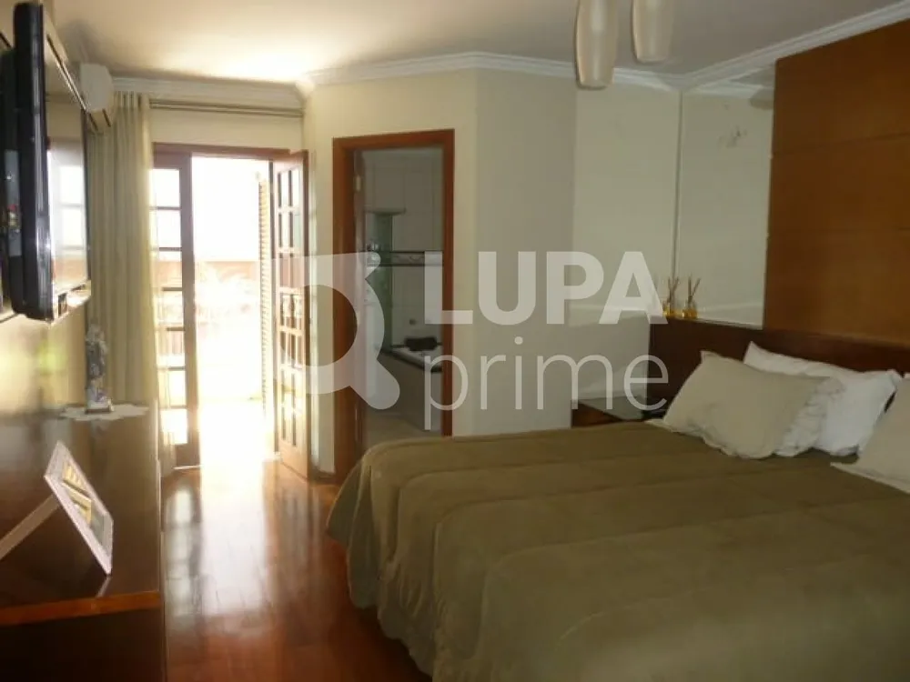 Casa, 3 quartos, 272 m² - Foto 12