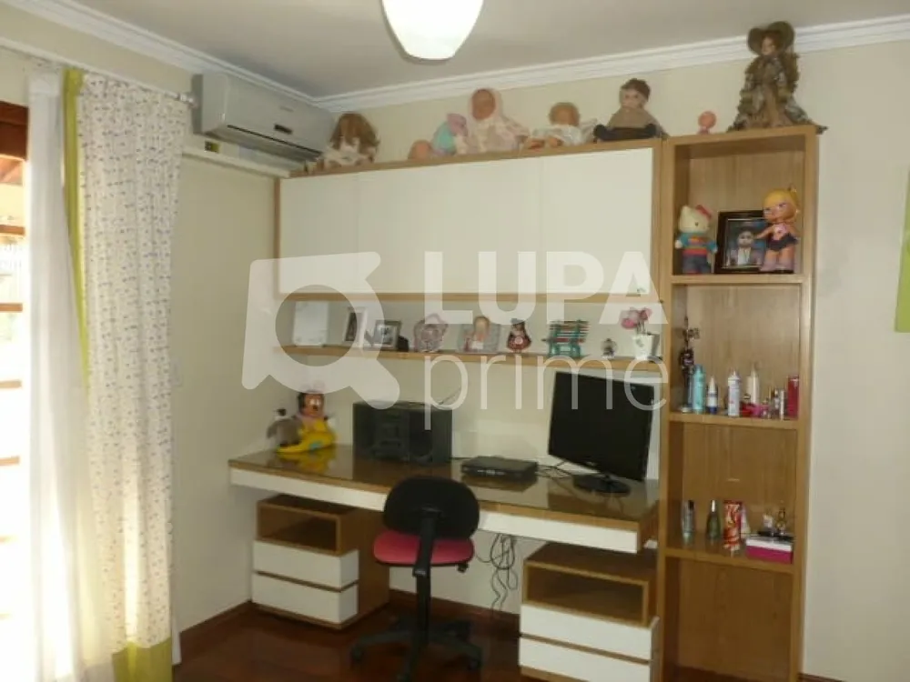 Casa, 3 quartos, 272 m² - Foto 9