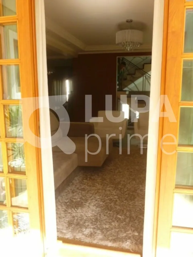 Casa, 3 quartos, 272 m² - Foto 4