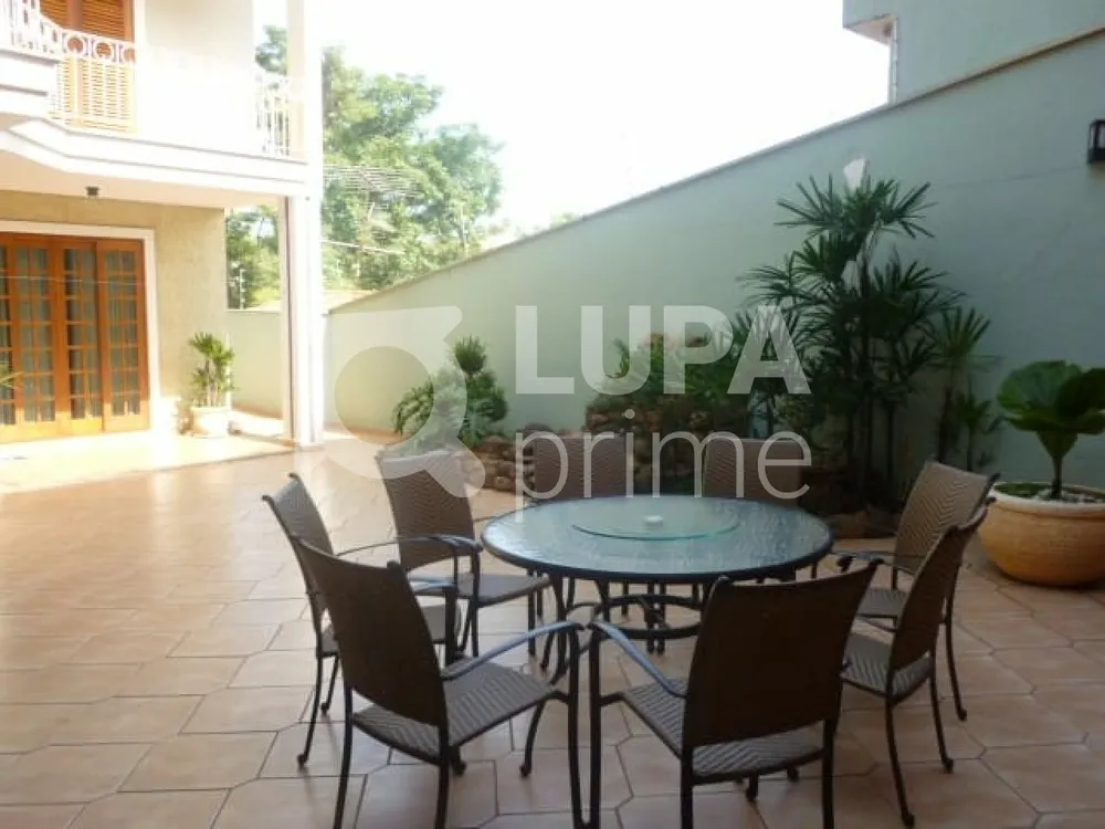 Casa, 3 quartos, 272 m² - Foto 2