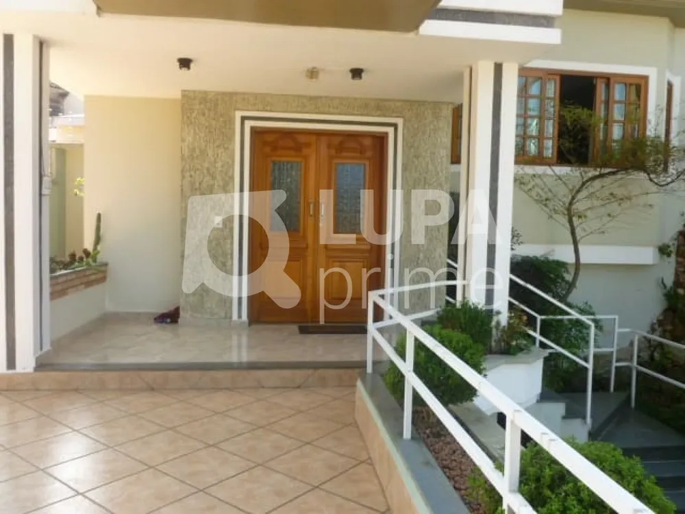 Casa, 3 quartos, 272 m² - Foto 1