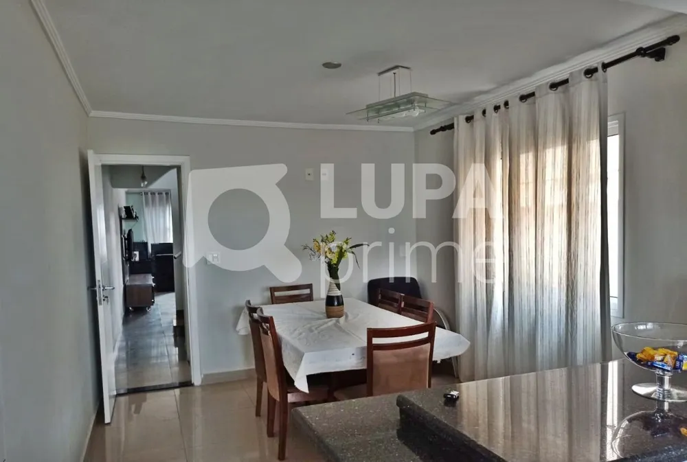 Casa, 3 quartos, 248 m² - Foto 3