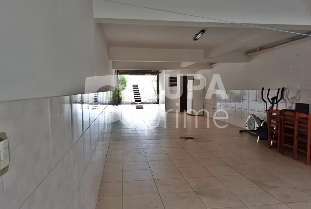 Casa, 3 quartos, 248 m² - Foto 1