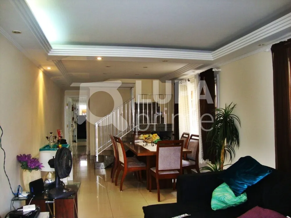 Casa, 3 quartos, 240 m² - Foto 4