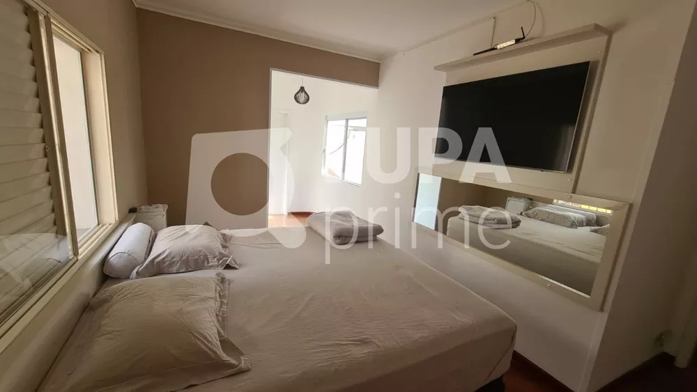 Casa à venda com 3 quartos, 215m² - Foto 7