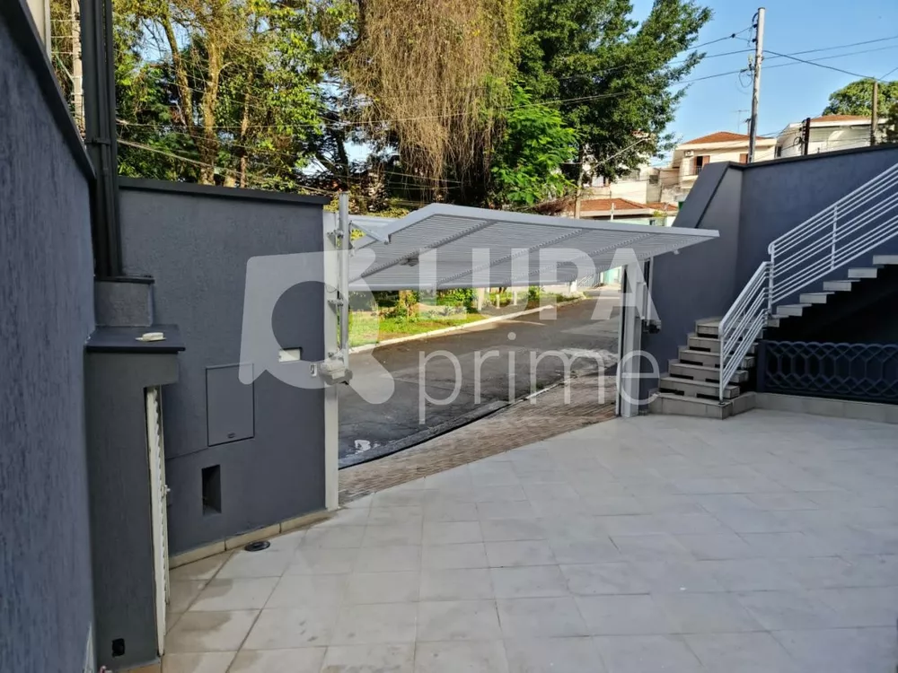 Casa à venda com 3 quartos, 215m² - Foto 2