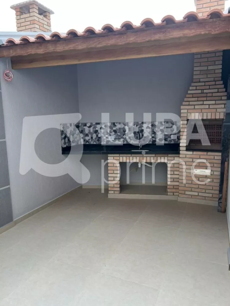 Casa à venda com 3 quartos, 130m² - Foto 2