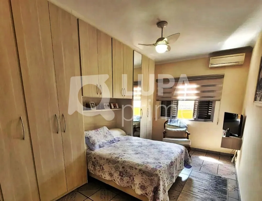 Casa, 3 quartos, 146 m² - Foto 2