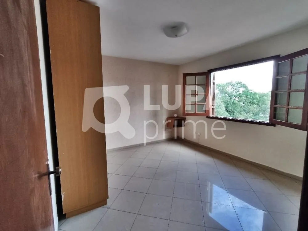 Casa, 3 quartos, 254 m² - Foto 8