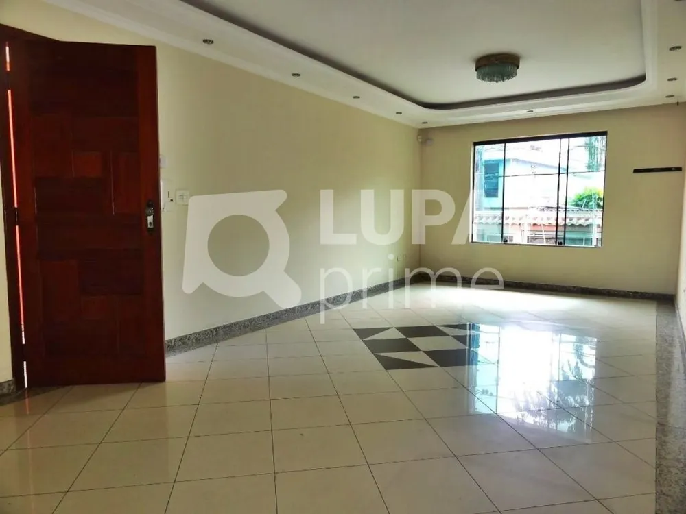 Casa, 3 quartos, 254 m² - Foto 1