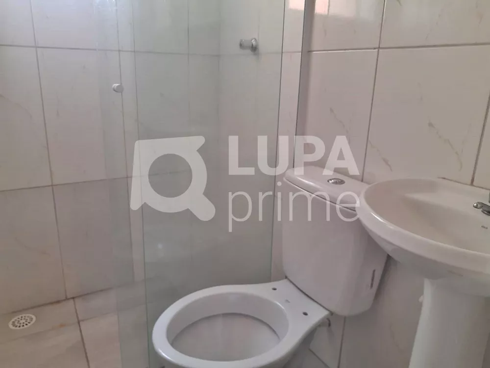 Apartamento para alugar com 3 quartos, 70m² - Foto 4