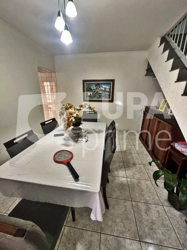 Casa à venda com 3 quartos, 407m² - Foto 2