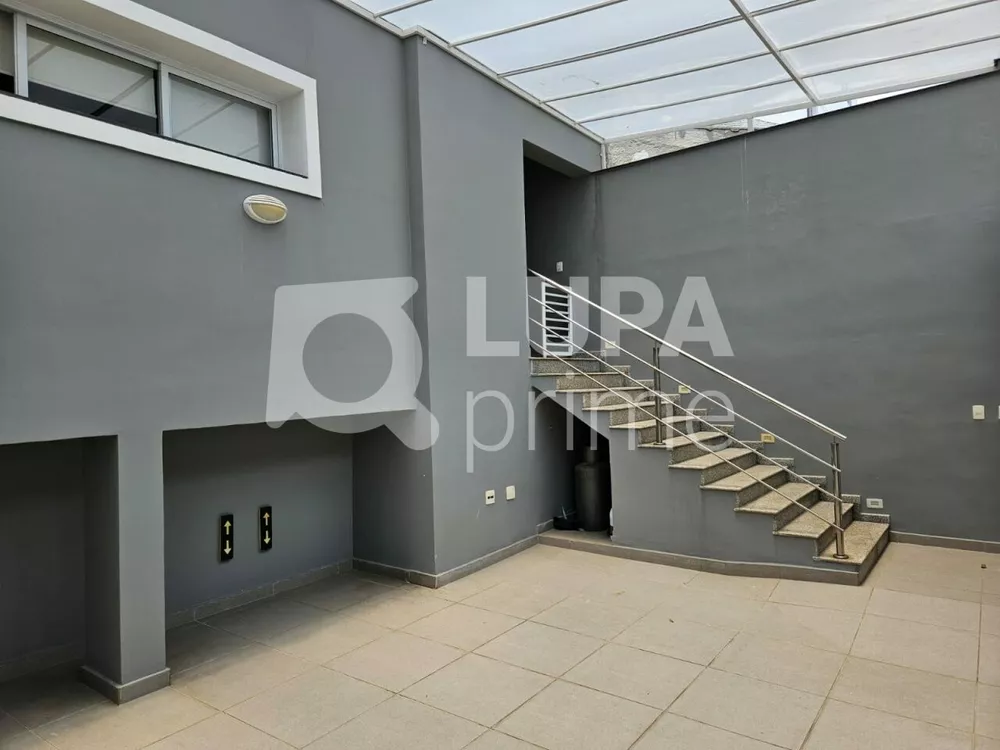 Casa à venda com 4 quartos, 250m² - Foto 1