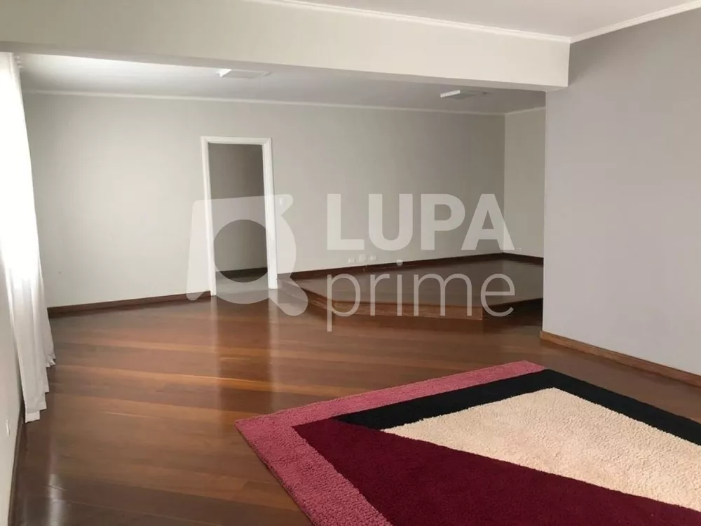 Apartamento à venda com 3 quartos, 147m² - Foto 1