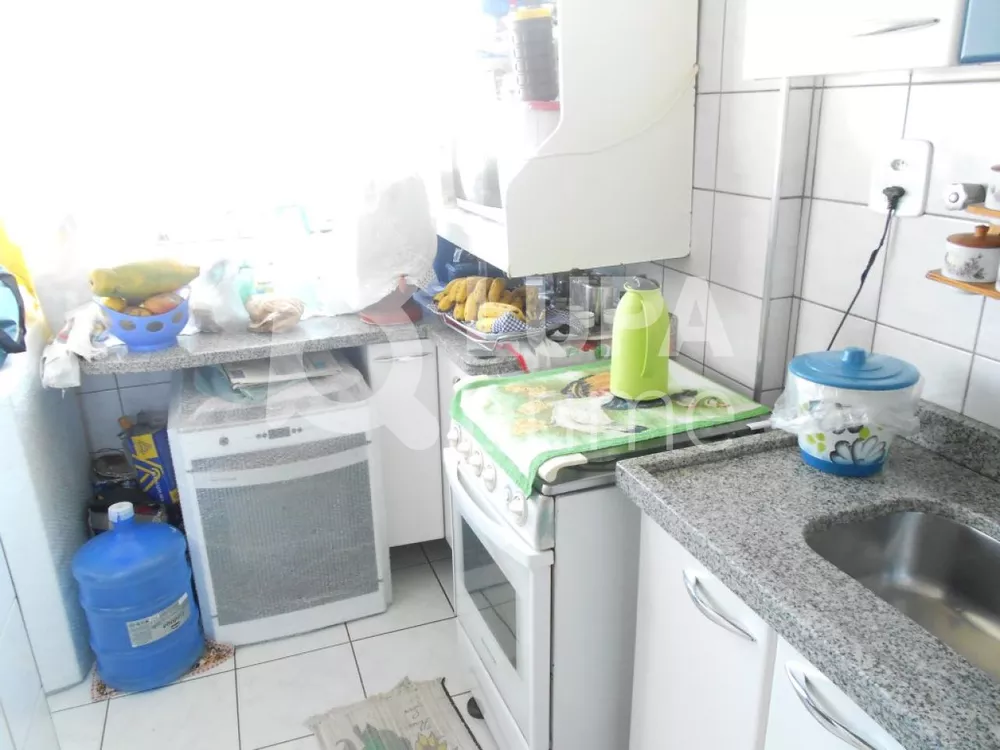 Apartamento à venda com 2 quartos, 79m² - Foto 11