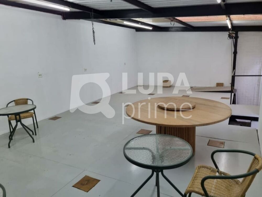 Casa, 2 quartos, 260 m² - Foto 24