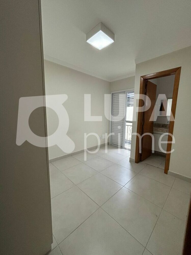 Casa de Condomínio para alugar com 2 quartos, 55m² - Foto 5