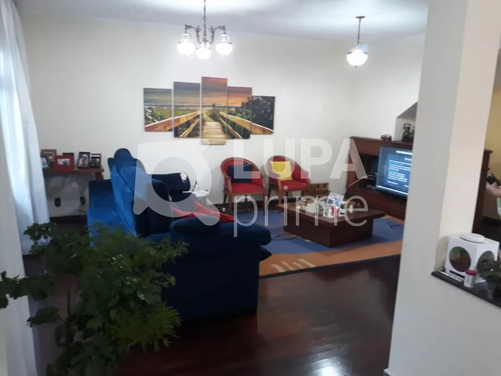 Casa à venda com 4 quartos, 191m² - Foto 4