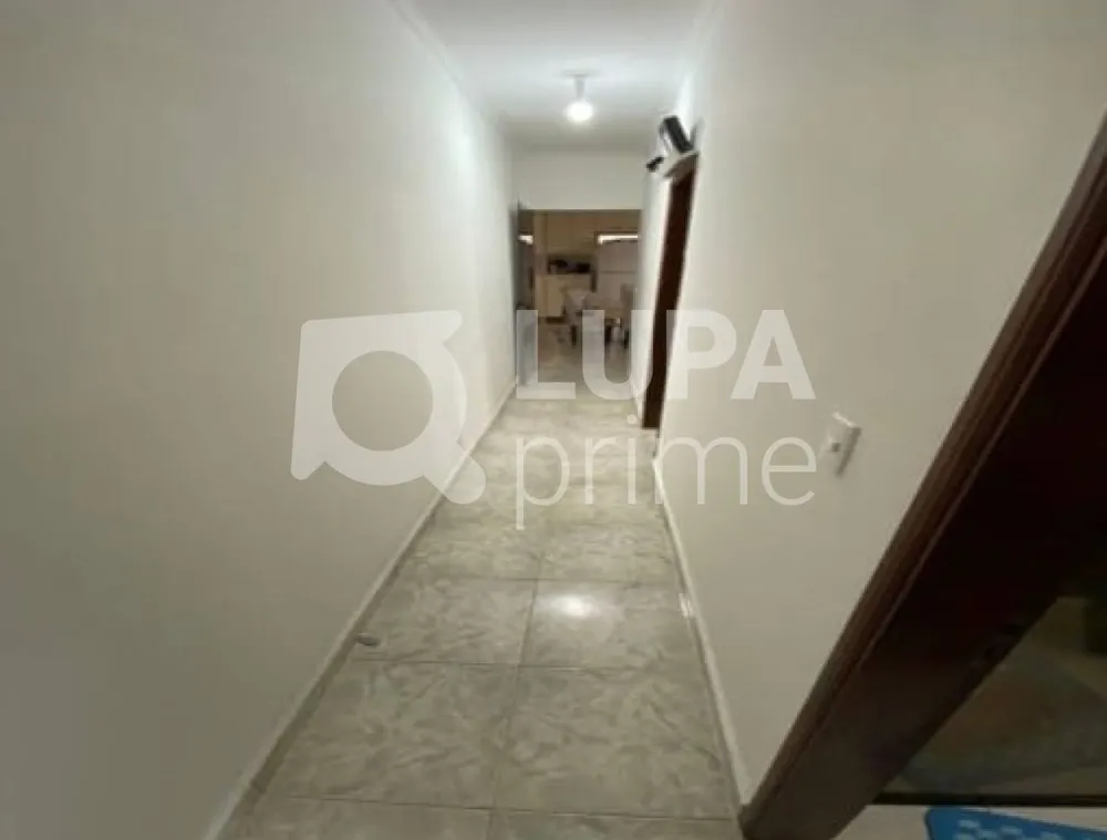 Casa, 3 quartos, 250 m² - Foto 8