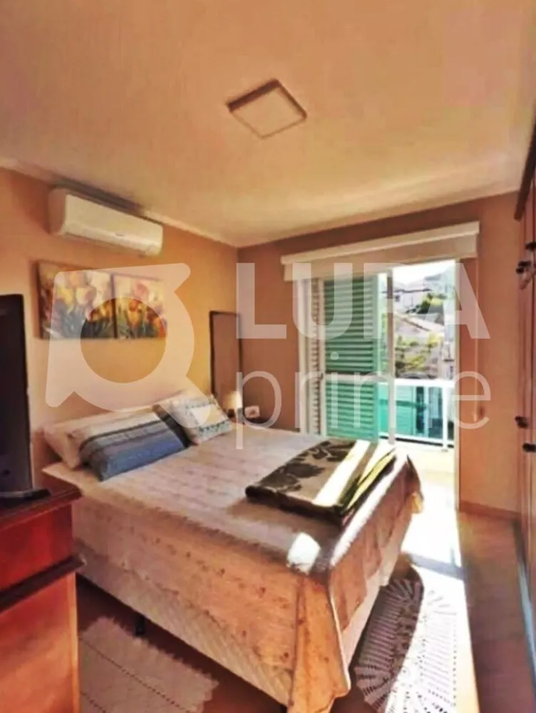 Casa, 3 quartos, 153 m² - Foto 1