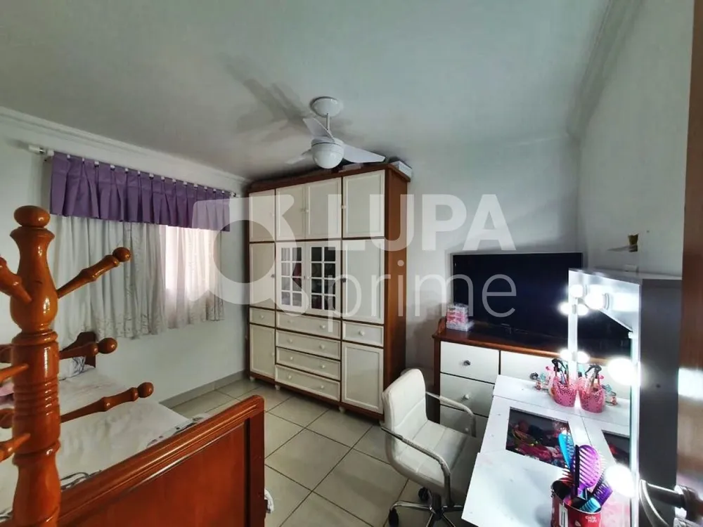Casa, 3 quartos, 109 m² - Foto 2