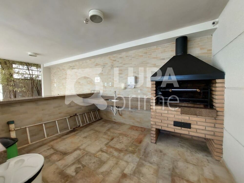 Apartamento para alugar com 2 quartos, 83m² - Foto 12