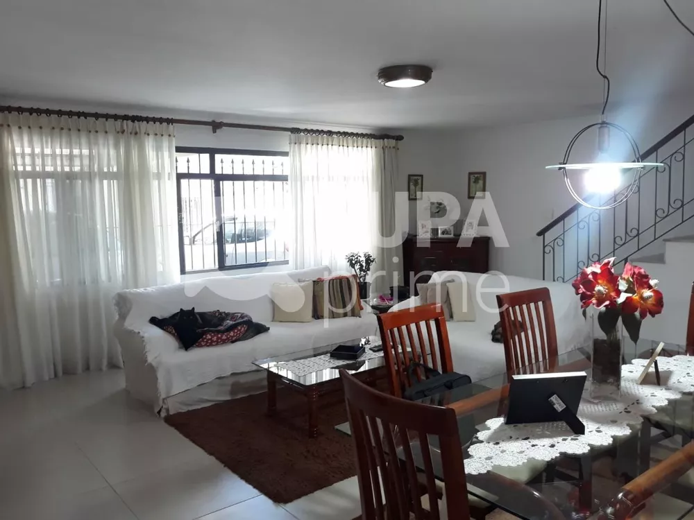 Casa à venda com 3 quartos, 175m² - Foto 4