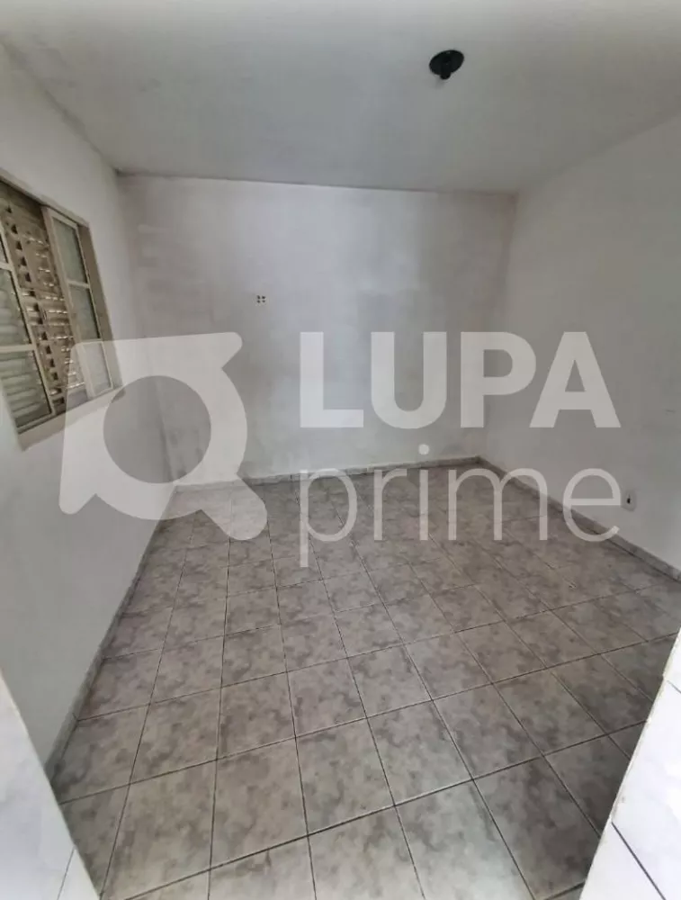 Casa à venda com 3 quartos, 250m² - Foto 3